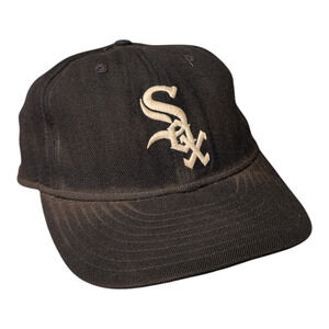 1980's New Era Chicago White Sox Fitted Baseball Ha